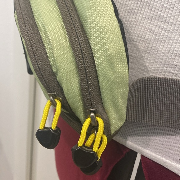 Mountainsmith Vibe II Recycled Lumbar Pack / belted Waist Bag - Picture 4 of 10